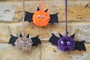 cute-pom-pom-bats-how-to_red-ted-art-1
