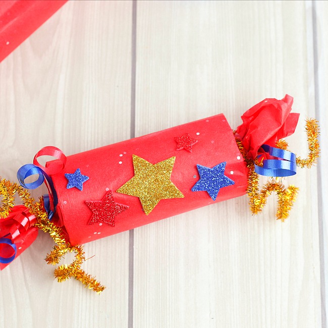 patriotic party poppers craft for kids