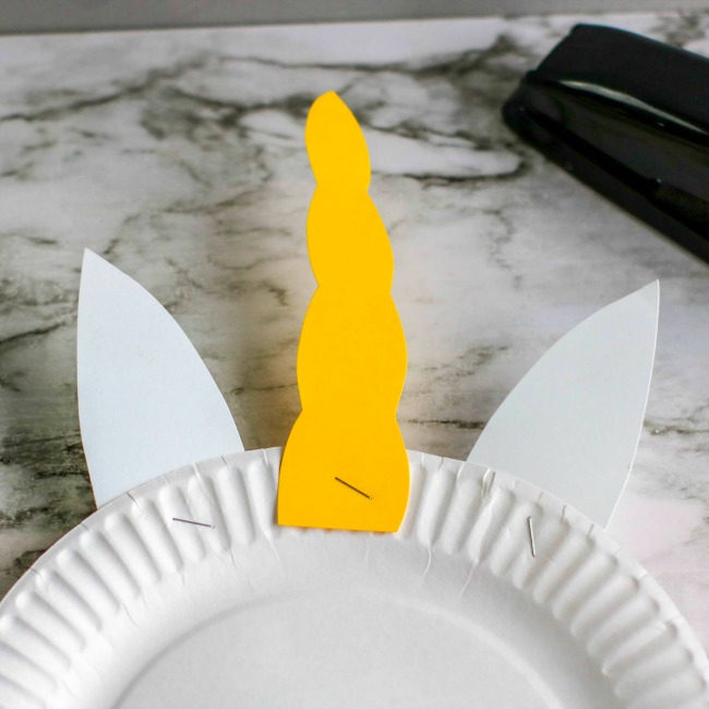 Rainbow unicorn paper plate craft