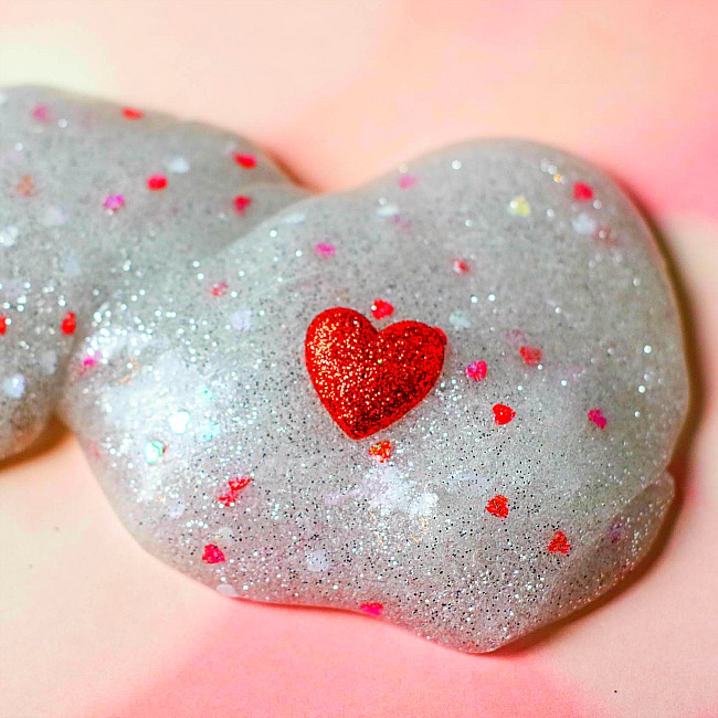 How to Make Valentines Day Slime 