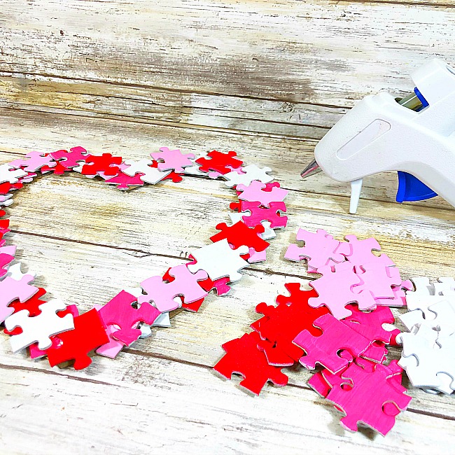 puzzle heart wreath craft