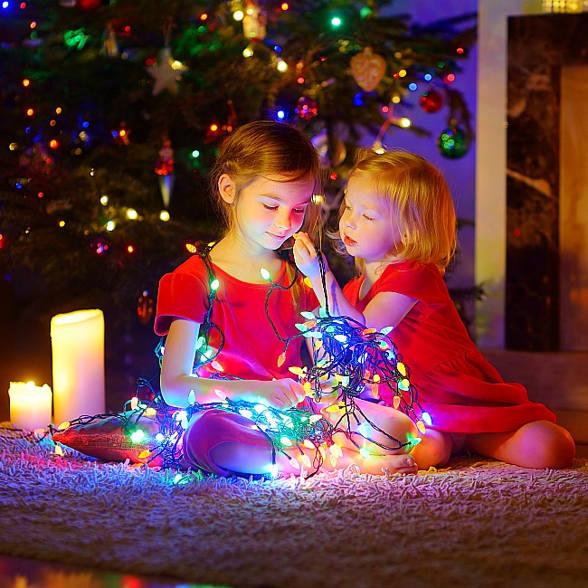 kids can help decorate for christmas