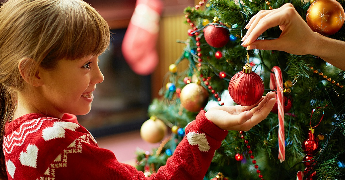 6 Easy Ways to Take the Focus off Gifts This Christmas - Sunshine Whispers