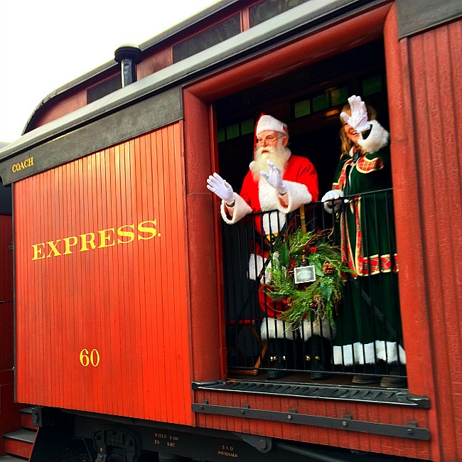 Festive Maryland and DC Area Christmas Train Events Your Kids Will Love! (updated for 2022)