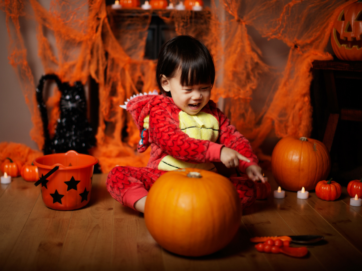 20 Best Halloween Activities and Traditions (Kids & Adults) - Parade