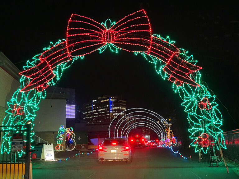 25 Best Places To See Christmas Lights in Maryland, DC and the Region (2023)