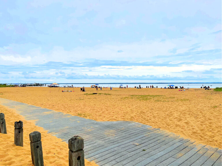 Day Trip Guide to Betterton Beach in Kent County