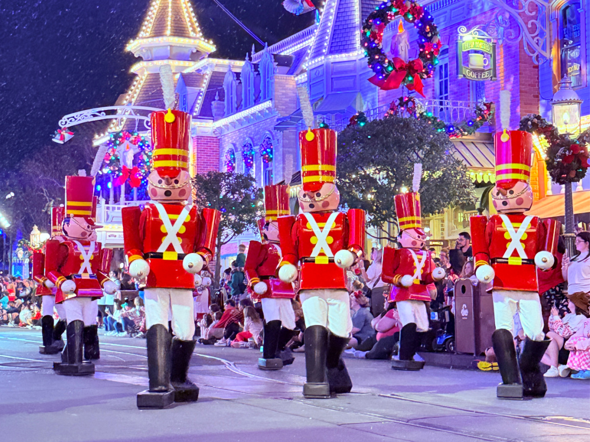 Mickey’s Once Upon a Christmastime Parade