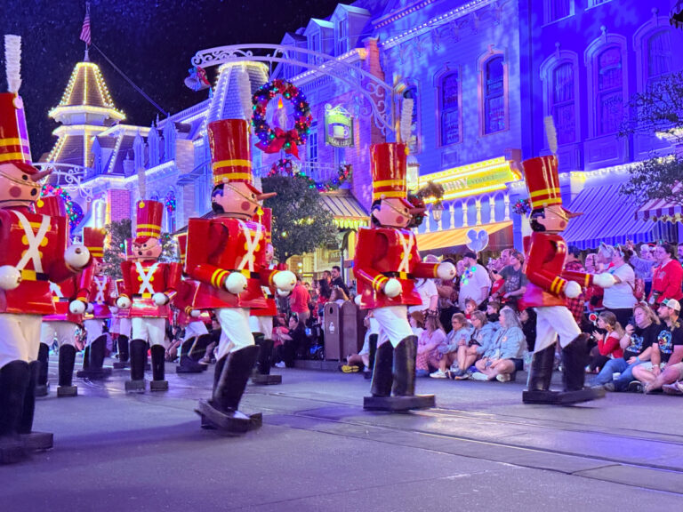 Best Parade Viewing Spots at Magic Kingdom (Insider Tips + Parade Route