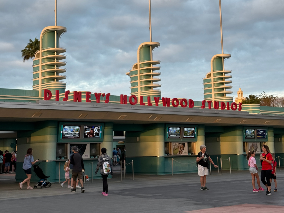 Hollywood Studios Early Entry and Lightning Lane